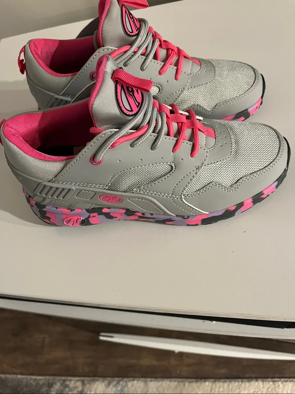 Heelys Gray and Hot Pink Girls'‎ Skate Sneakers